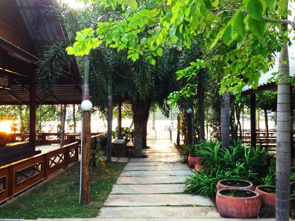 Baan Siriporn Resort Samut Songkhram Buitenkant foto