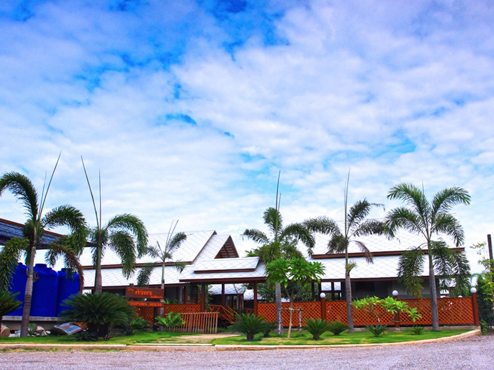 Baan Siriporn Resort Samut Songkhram Buitenkant foto