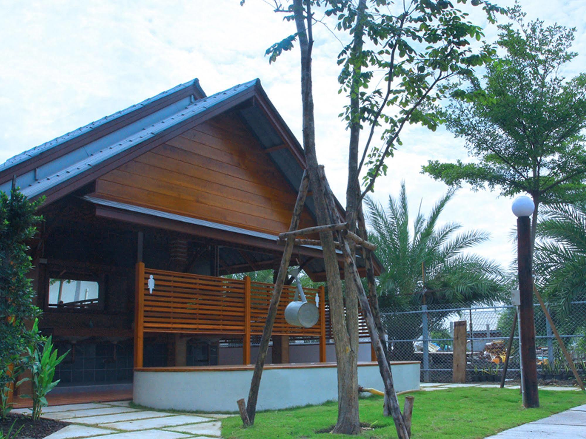 Baan Siriporn Resort Samut Songkhram Buitenkant foto