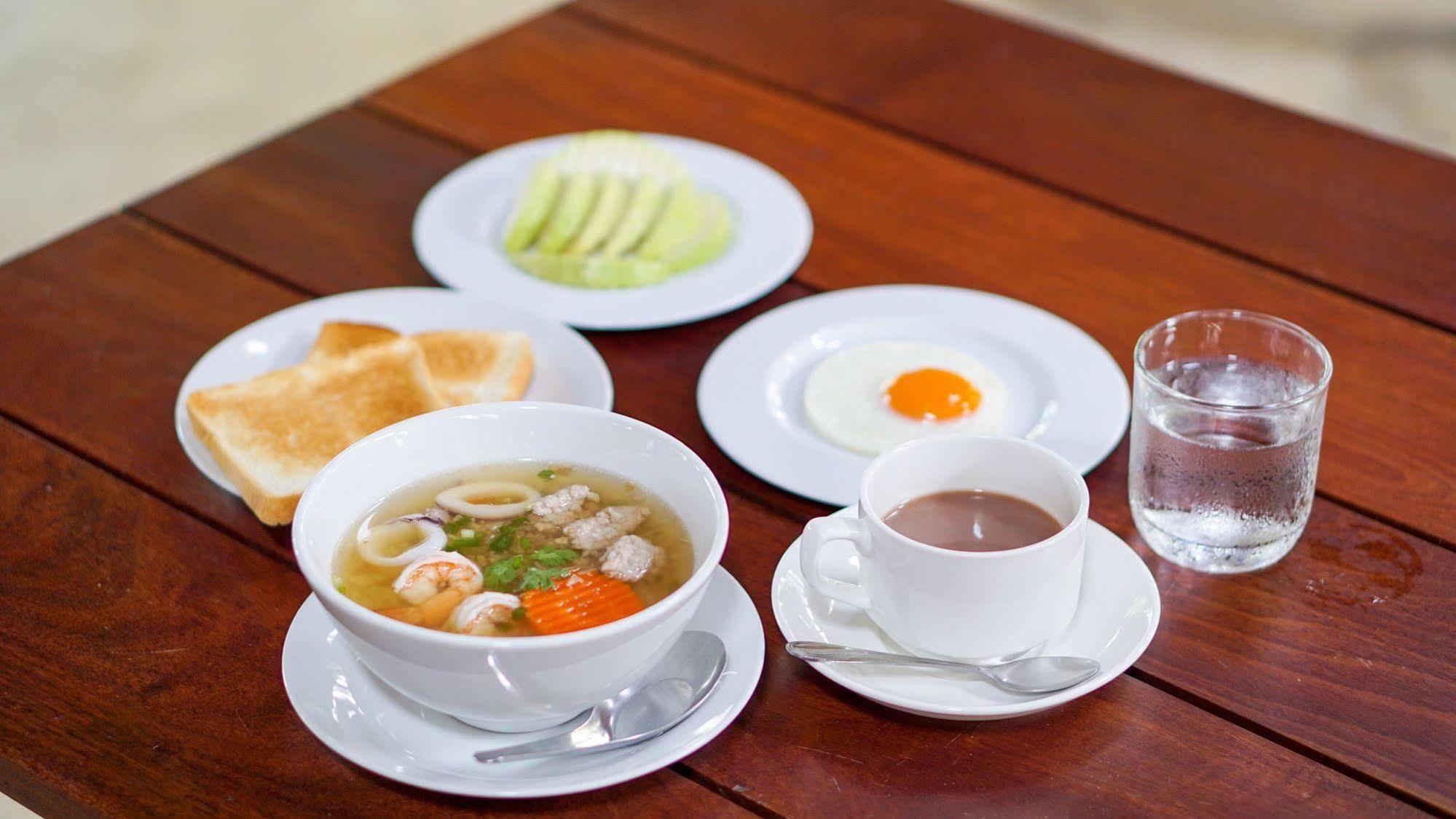 Baan Siriporn Resort Samut Songkhram Buitenkant foto